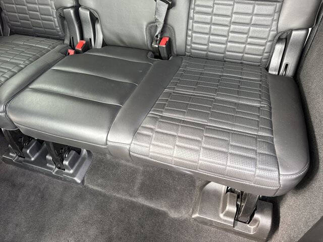 2022 Cadillac Escalade ESV Premium Luxury Platinum