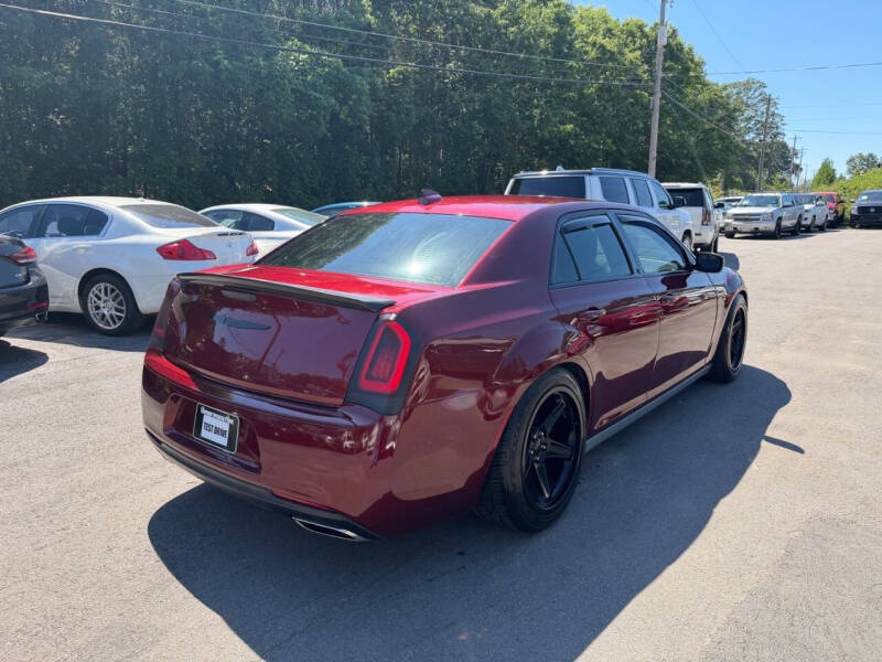 2019 Chrysler 300 Touring