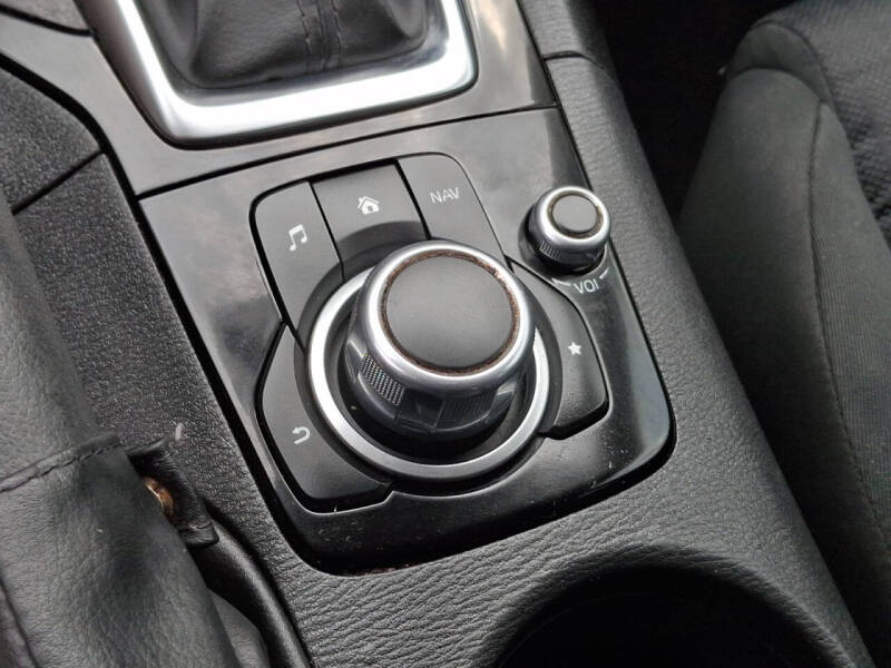 2015 Mazda MAZDA3 i Sport