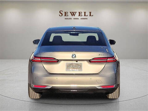 2026 BMW 5 Series 530i