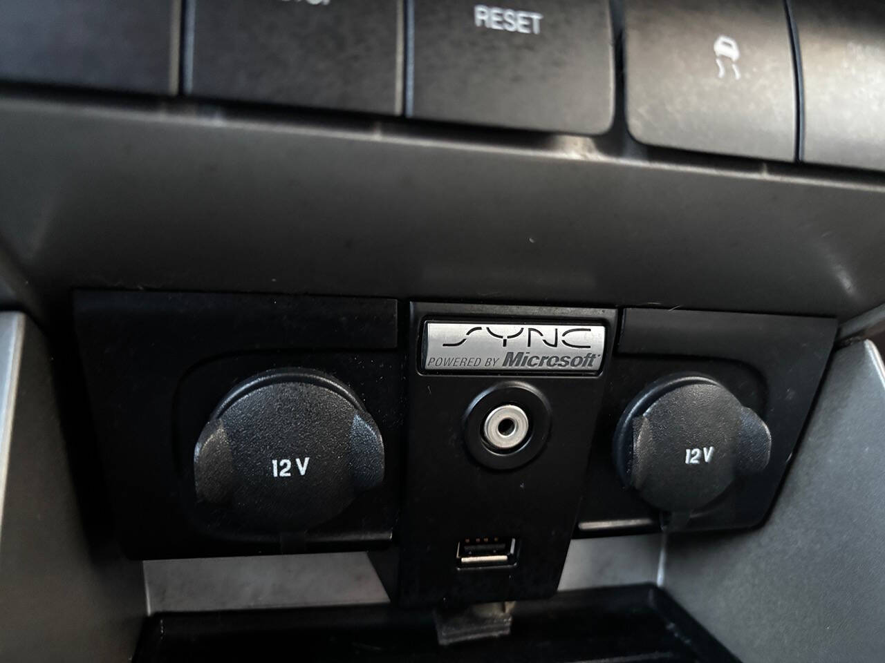 Black 2010 Ford Focus SE SE 4dr Sedan 34