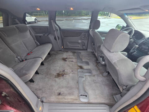 2008 Toyota Sienna CE 7-Passenger