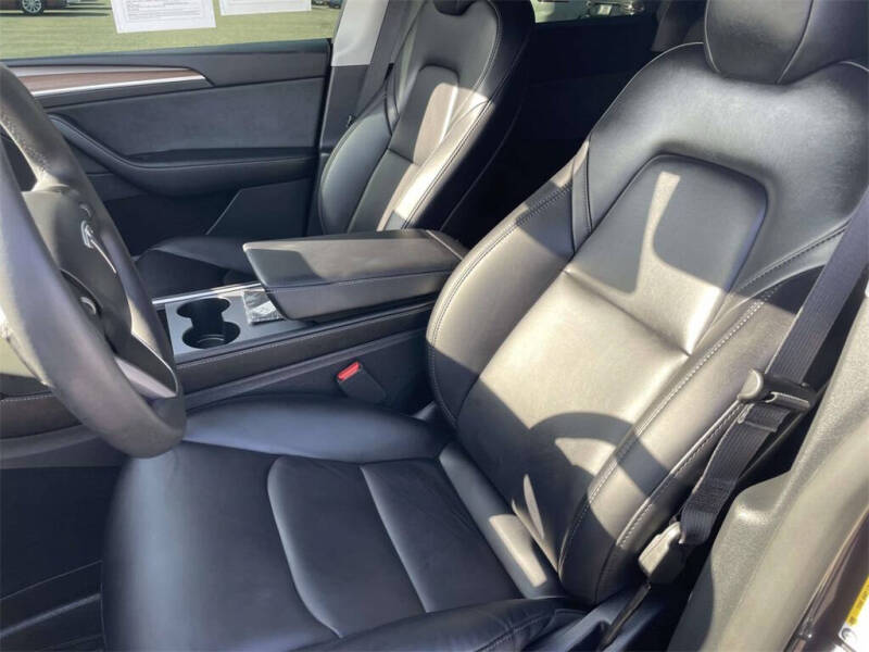 2024 Tesla Model Y Performance