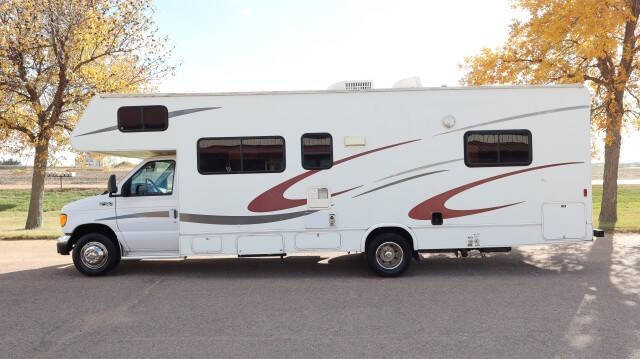 2004 Ford E-Series E-450 SD