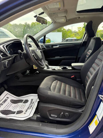 2014 Ford Fusion Hybrid SE