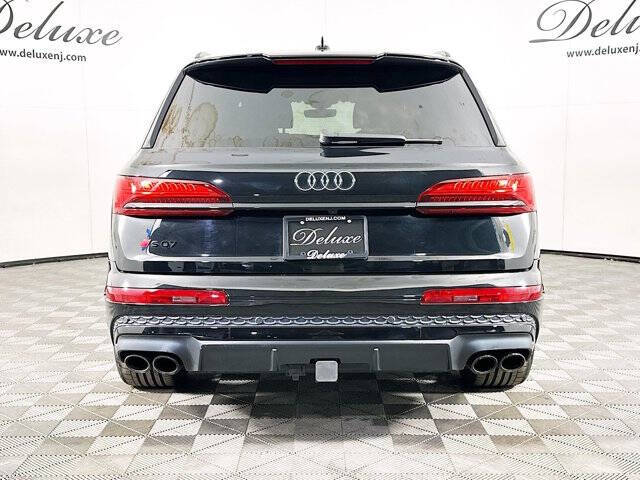 2025 Audi SQ7 4.0T quattro Premium Plus