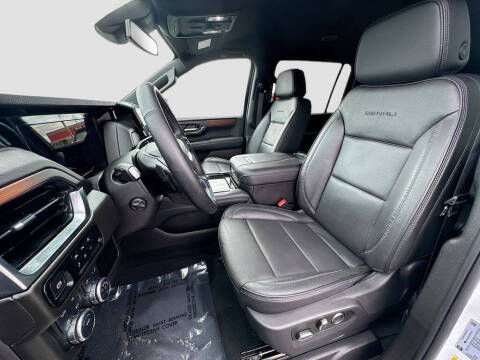 2025 GMC Yukon XL Denali