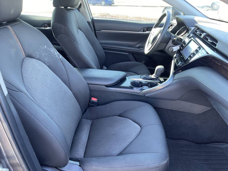 2020 Toyota Camry LE