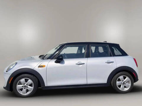 2015 MINI Hardtop 4 Door Cooper