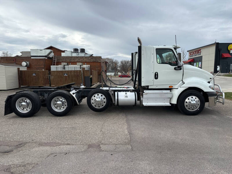 2021 International RH613