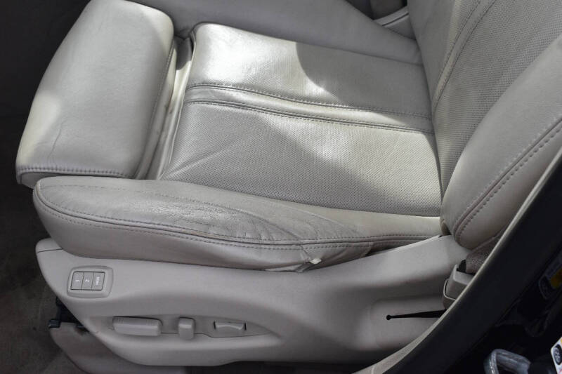 2011 Cadillac SRX Luxury Collection