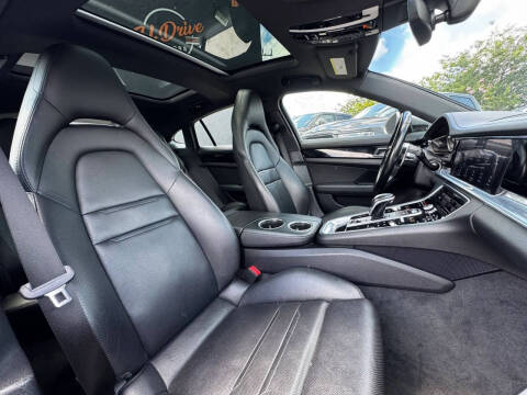 2020 Porsche Panamera