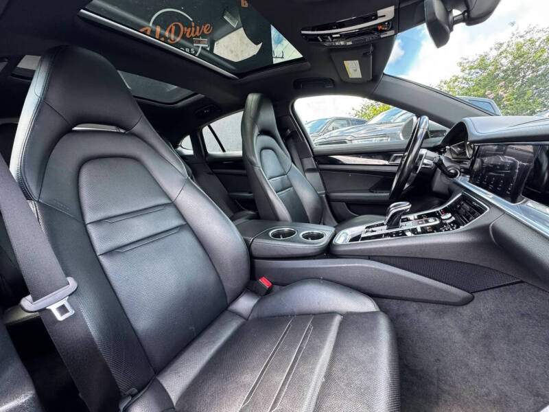 2020 Porsche Panamera