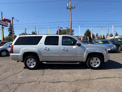 2013 Chevrolet Suburban LT