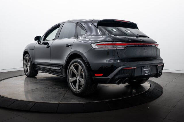 2025 Porsche Macan