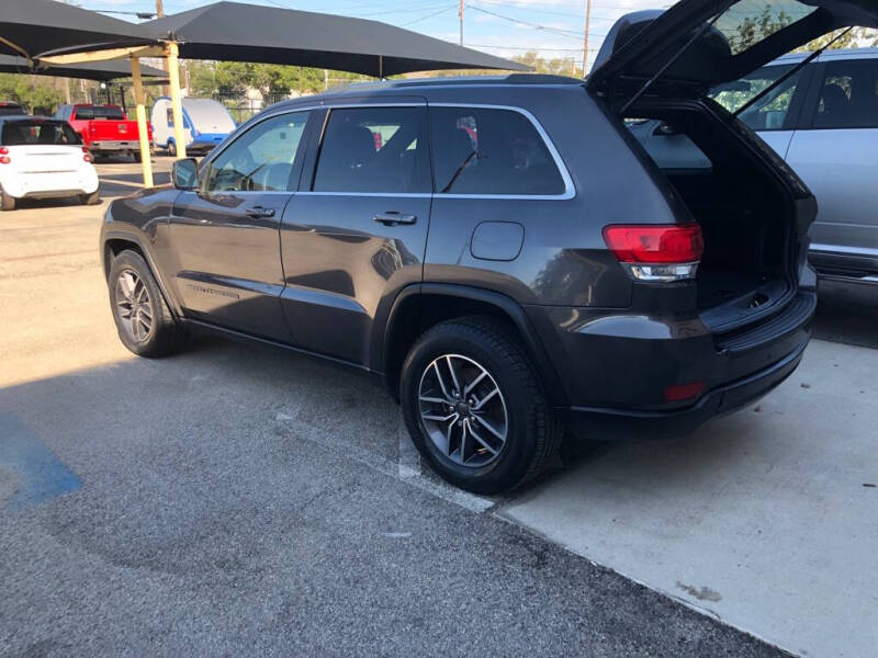 2019 Jeep Grand Cherokee Laredo