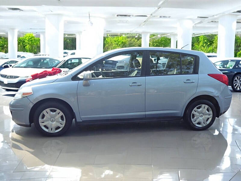 2011 Nissan Versa 1.8 S