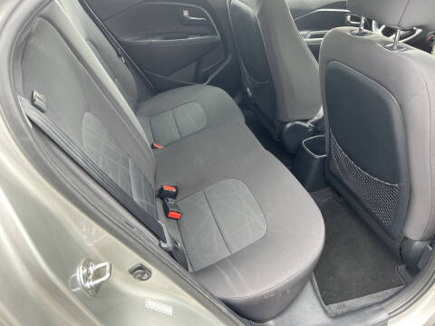 2013 Kia Rio 5-Door LX