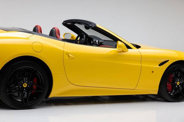 2016 Ferrari California T