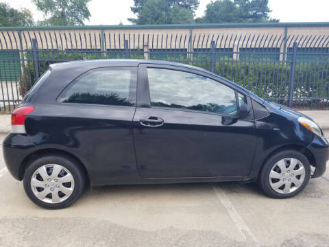 2009 Toyota Yaris for sale at Hollingsworth Auto Sales in Wake Forest NC