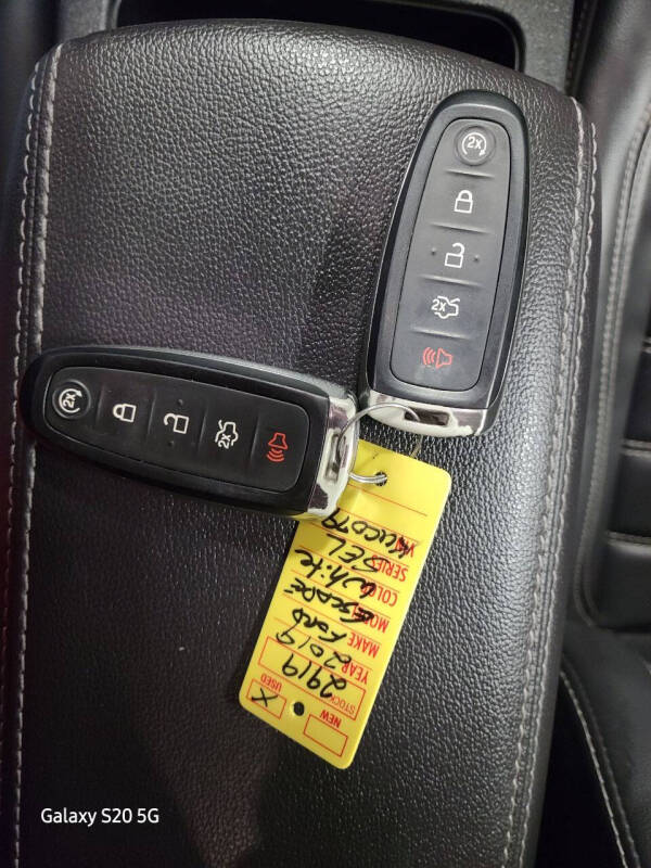 2019 Ford Escape SEL