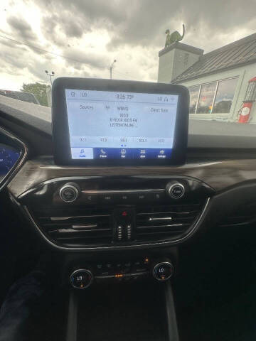 2020 Ford Escape Titanium