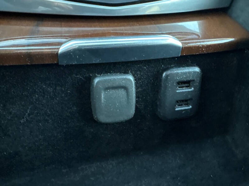 2018 Cadillac Escalade Luxury