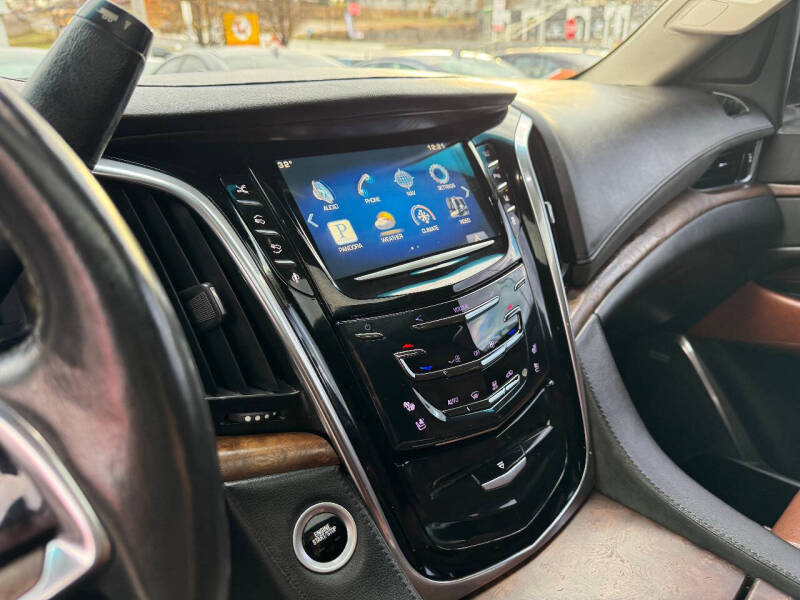 2015 Cadillac Escalade Premium