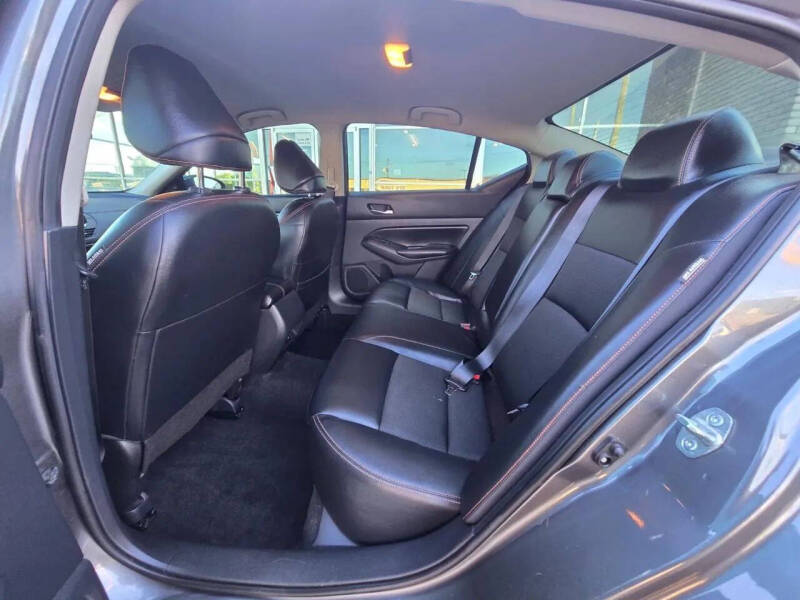 2022 Nissan Altima 2.5 SR