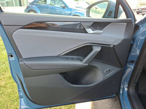 2025 Volkswagen Tiguan SE 4Motion