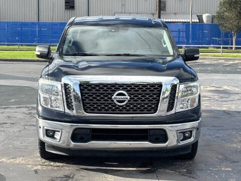 2017 Nissan Titan SV