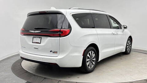 2021 Chrysler Pacifica Hybrid Touring L
