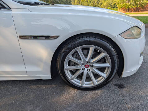 2016 Jaguar XJ R-Sport