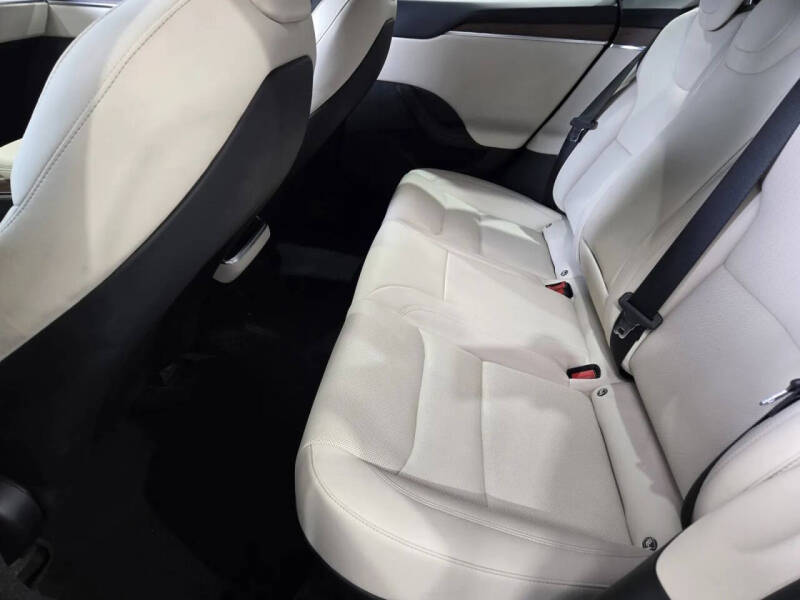 2022 Tesla Model S