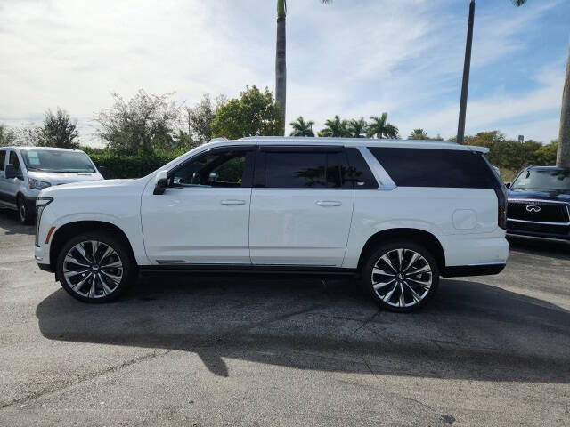 2025 Cadillac Escalade ESV Premium Luxury