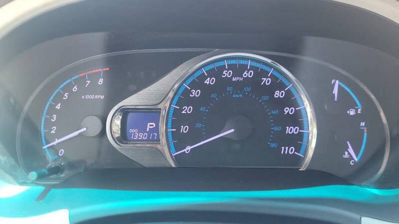 2012 Toyota Sienna XLE Mobility 7-Passenger