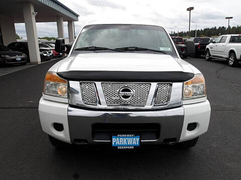 2011 Nissan Titan SV