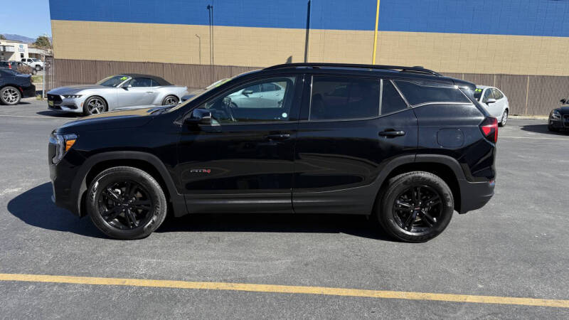 2023 GMC Terrain AT4