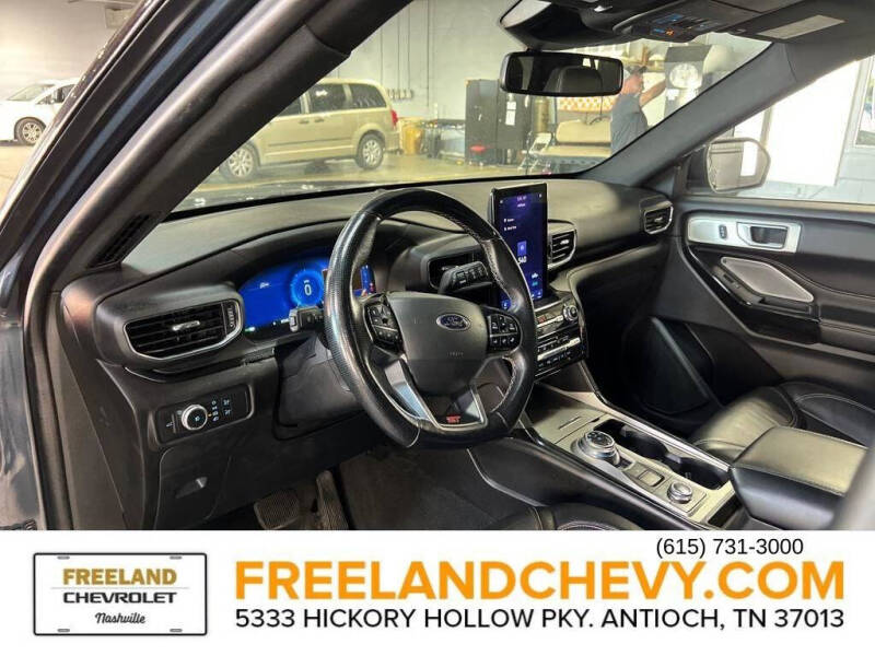 2022 Ford Explorer ST