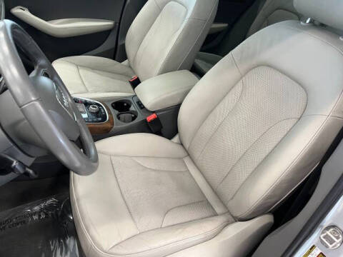 2012 Audi Q5 3.2 quattro Prestige