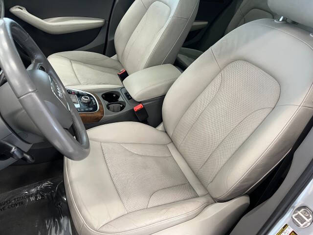 2012 Audi Q5 3.2 quattro Prestige