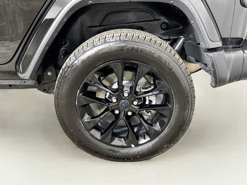 2025 Jeep Wrangler Sahara 4xe