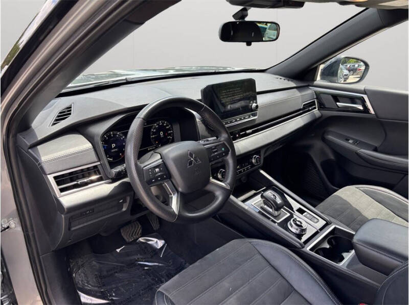 2023 Mitsubishi Outlander