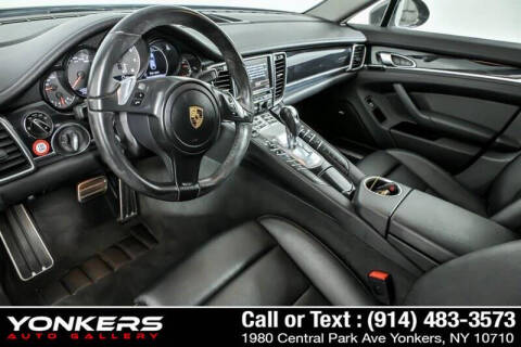 2016 Porsche Panamera
