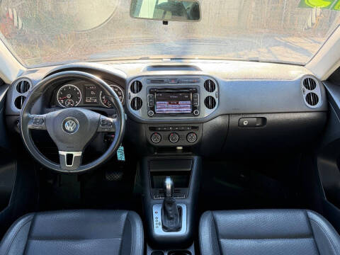 2015 Volkswagen Tiguan SE