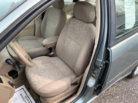 2005 Ford Focus ZX4 SE