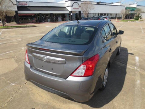 2016 Nissan Versa 1.6 S