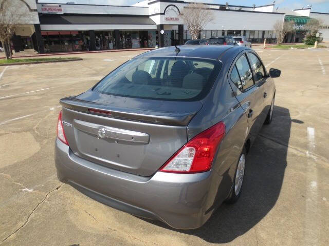 2016 Nissan Versa 1.6 S