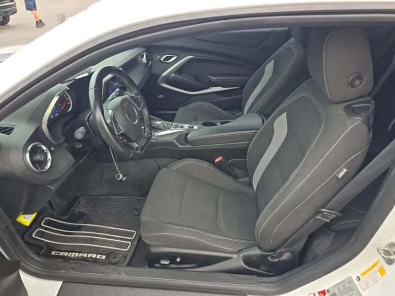 2021 Chevrolet Camaro LT1