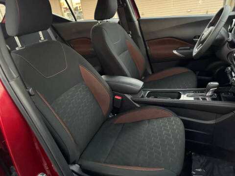 2024 Nissan Kicks SR